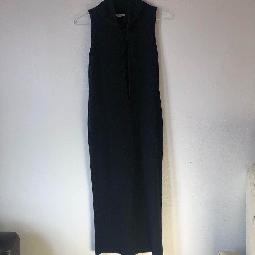❤️Harlow Dresses Black Maxi Dress Cowl high neck Sweatshirt Material size S